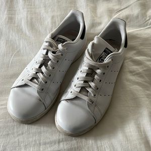White Adidas Stan Smith sneakers
